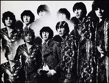 2_Pink_Floyd_1967_-_NPA055_-_Photographer_Vic_Singh_-_Pink_Floyd_Music_Ltd-px450.jpg