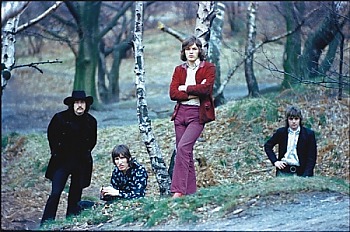 4_Pink_Floyd_1968_-_PO82-1_-_Photographer_Storm_Thorgerson_-_Pink_Floyd_Music_Ltd-px450.jpg